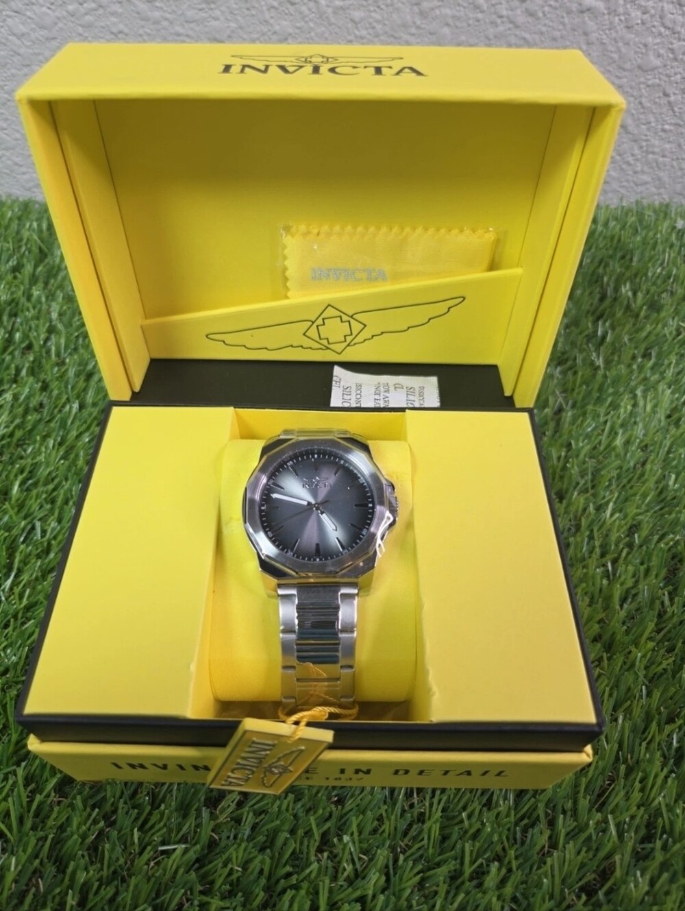 Invicta Speedway Dominus Men's Watch - 42mm. Steel (50983) I17